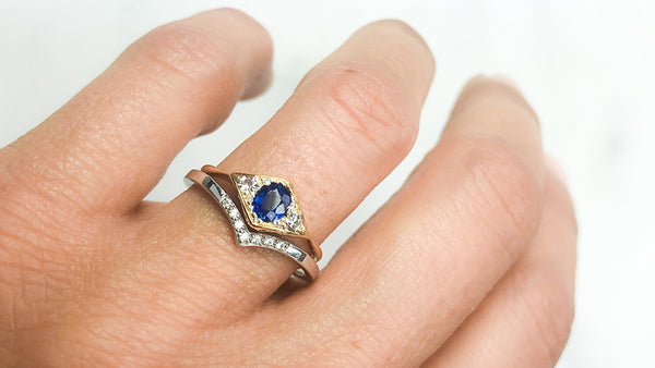How to find a wedding band to match your vintage engagement ring. The Vintage Ring Co