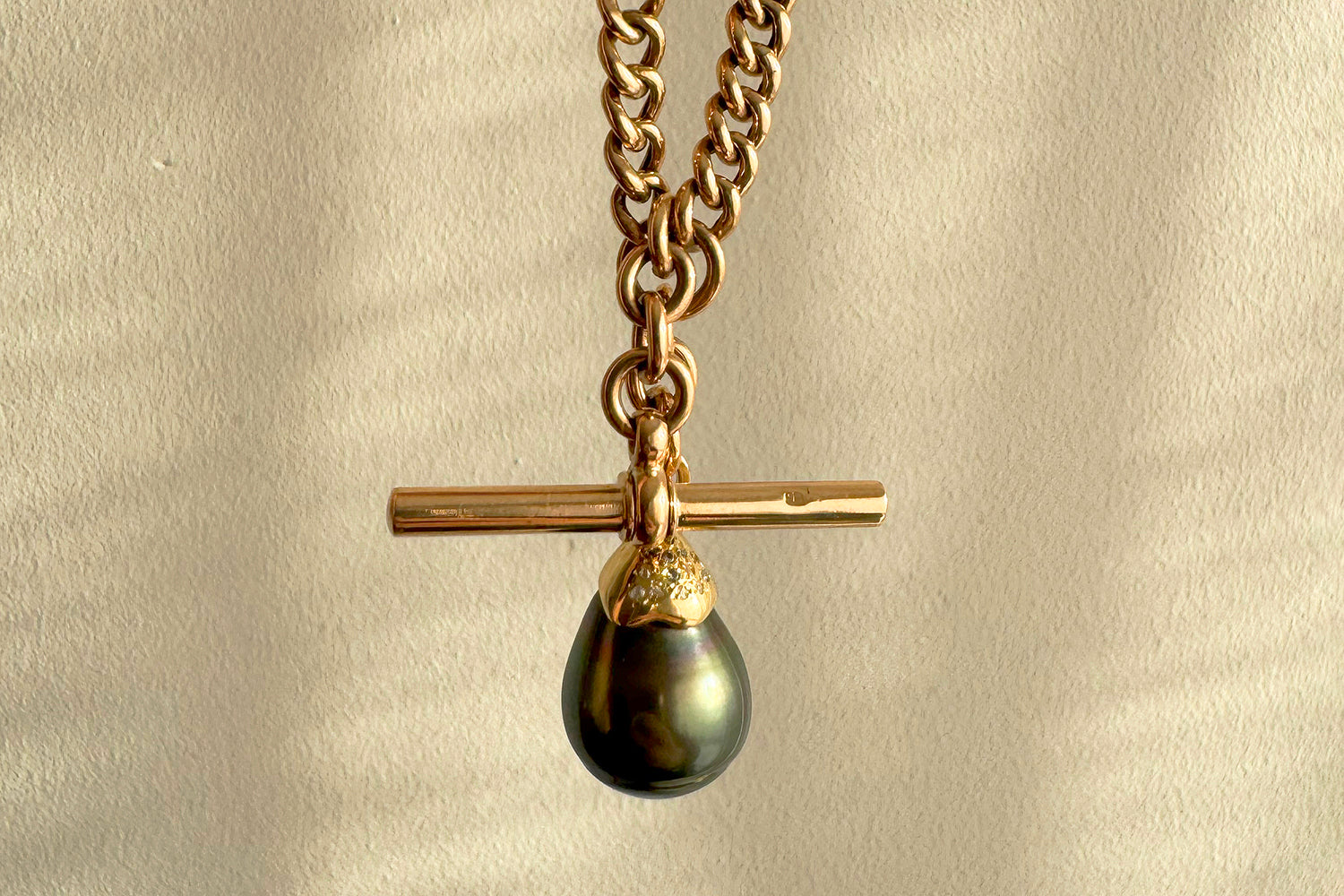 Born to Shine: The Timeless Allure of Vintage Birthstone Jewellery