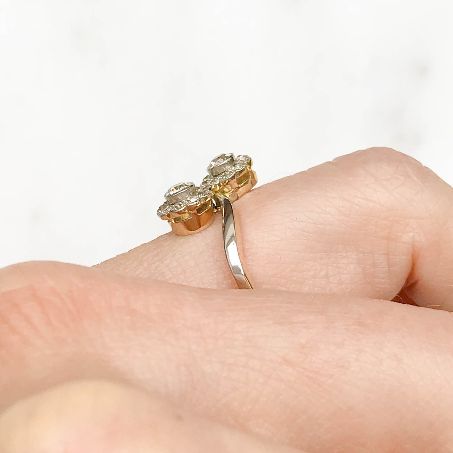 Mae Antique Diamond Daisy Toi et Moi Ring