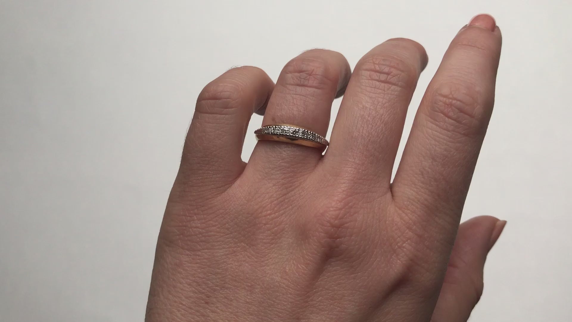 Angie Vintage diamond ring