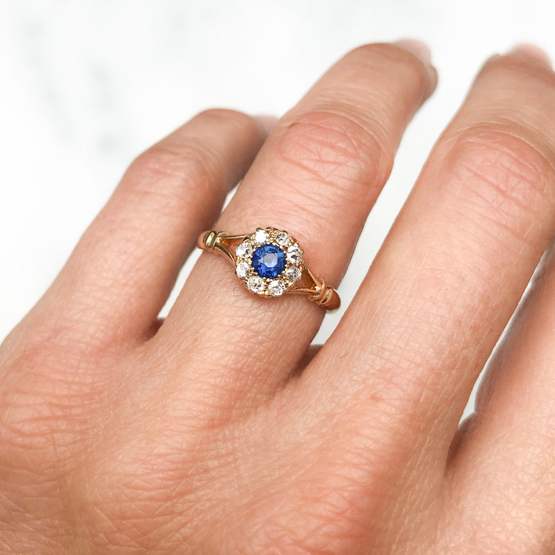 Victorian Style Blue Sapphire Diamond Cluster Ring 4.12ct Cabochon Wit –  Antique Jewellery Online
