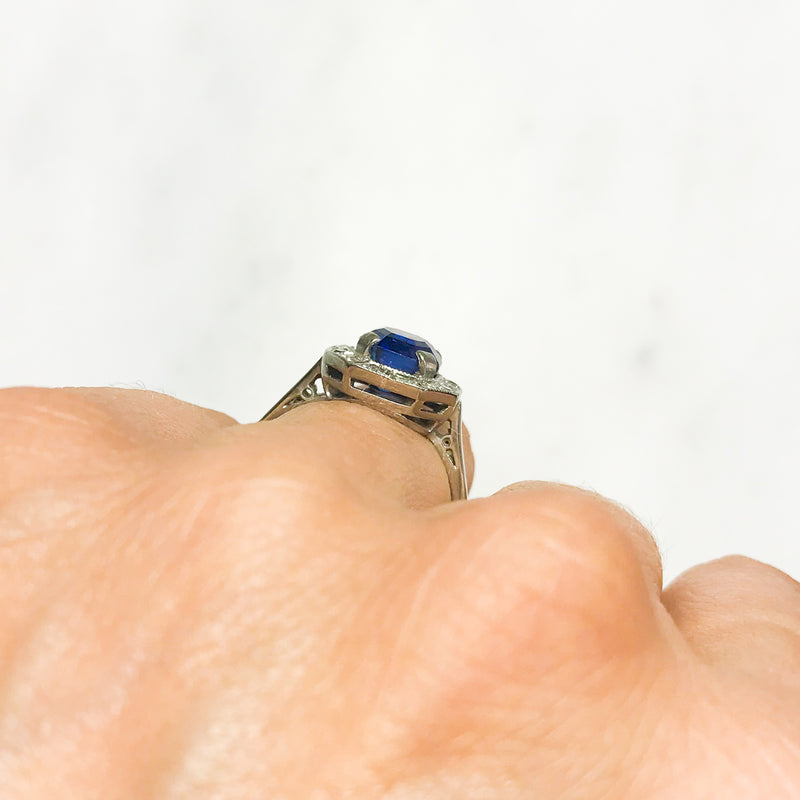 Daisy sapphire and diamond Art Deco engagement ring